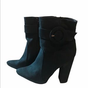 Crema Suede Buckle Boots